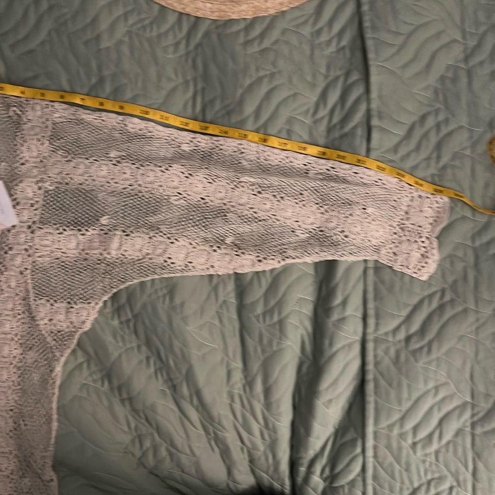 A rare find ! Vintage LIM’S button down crocheted lace garment, size S gorgeous - Picture 14 of 14